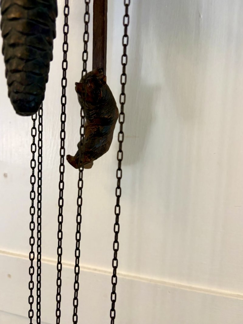 Quality Antique Black Forest Carved Bear Cuckoo Clock - Image 17